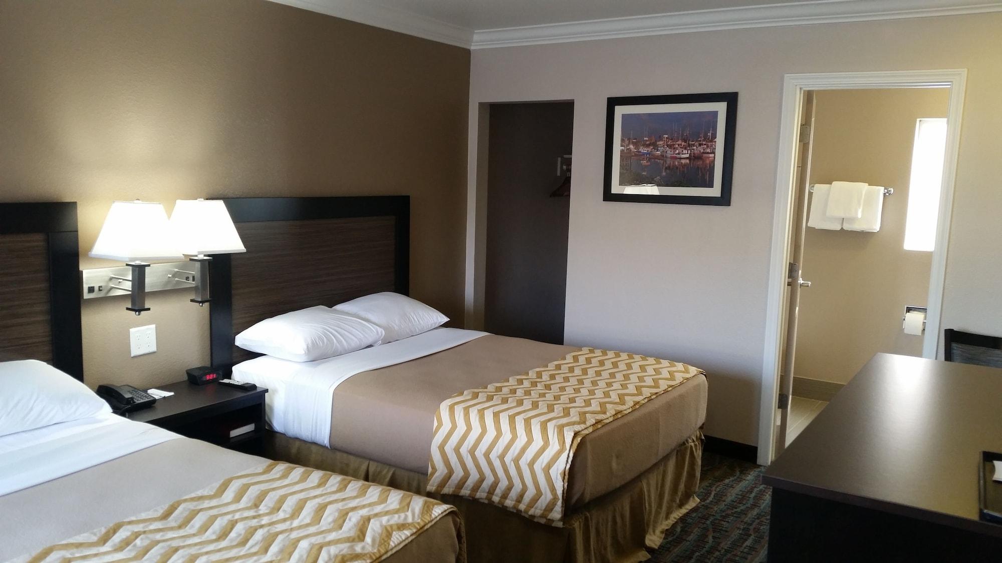 Travelodge By Wyndham Motel 2*